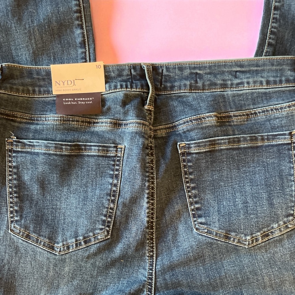 NWT NYDJ Billie Mini Bootcut Ankle Jeans